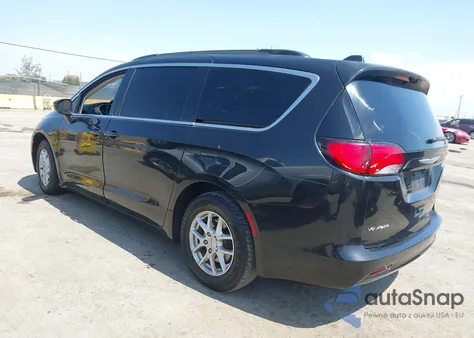 2021 Chrysler Voyager Lxi z USA, uszkodzony, nr VIN 2C4RC1DG1MR534650